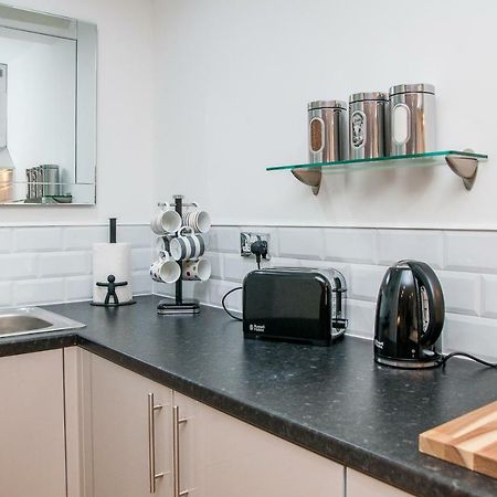 5 Minutes To The Beach! Apartment Маргейт Екстериор снимка
