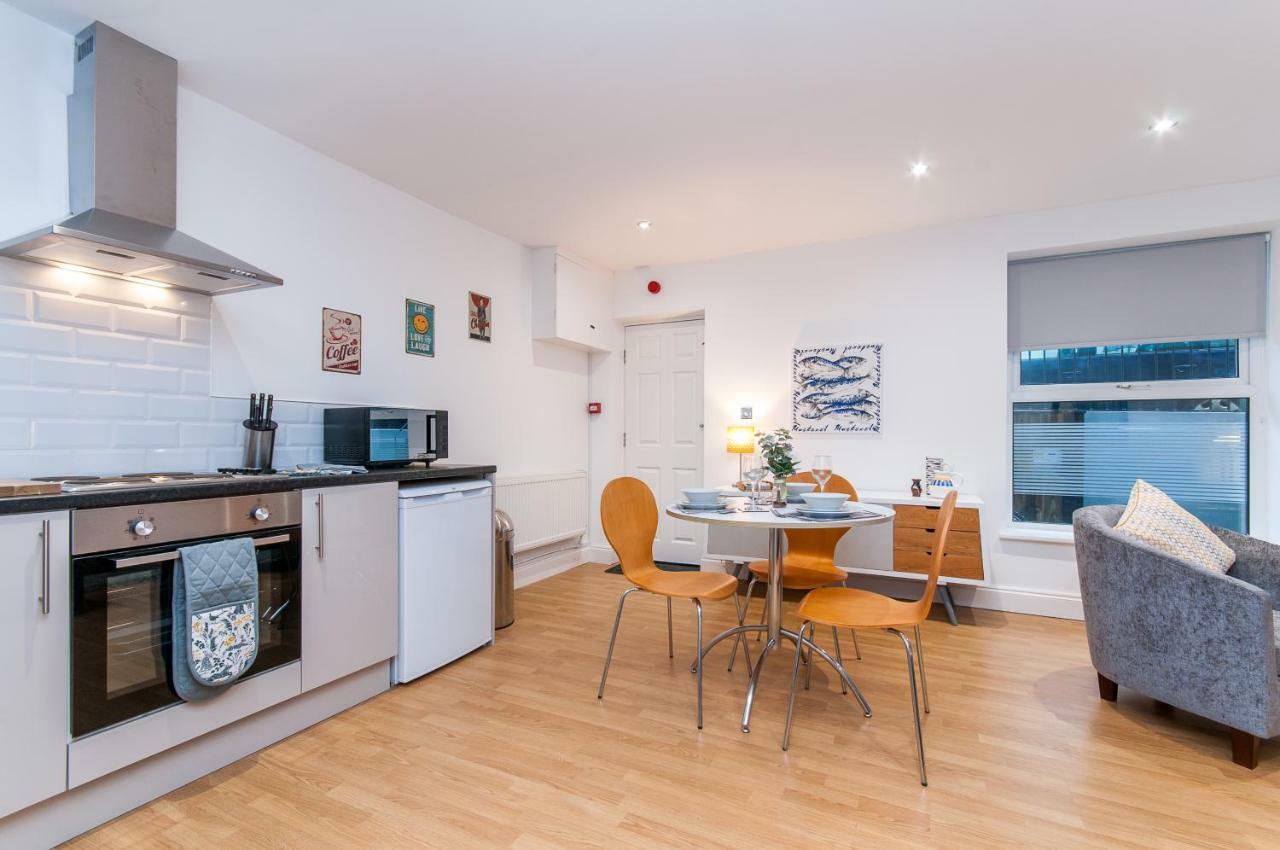 5 Minutes To The Beach! Apartment Маргейт Екстериор снимка